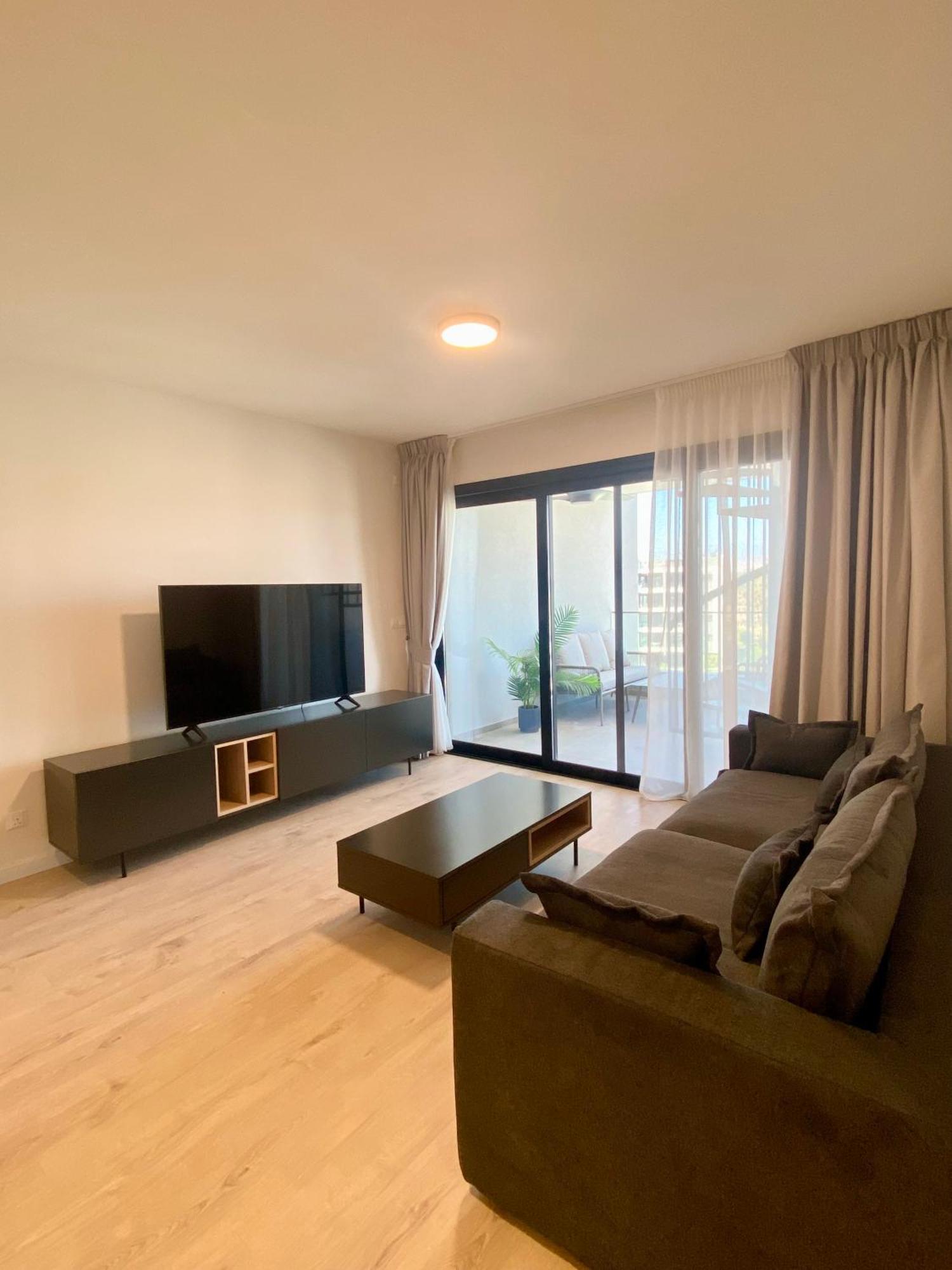 Sunset Gardens - Holiday Apartments - By Tlv Living Limassol Extérieur photo